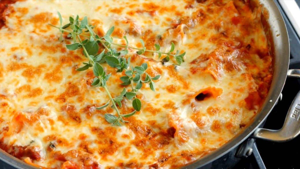 30 Minute Skillet Stovetop Lasagna