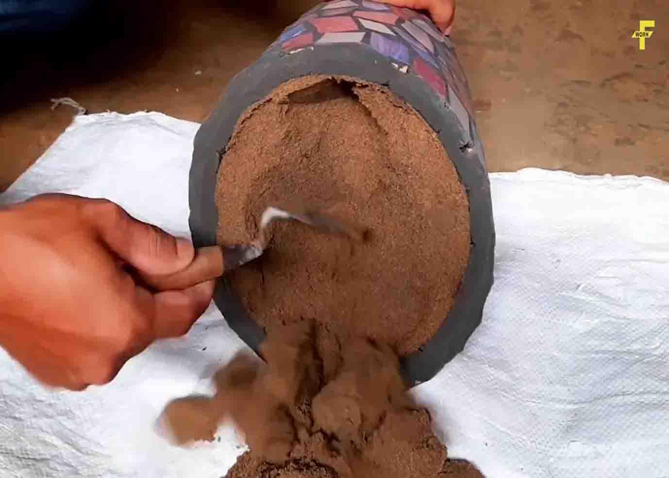 Getting the sand out of the flower pot