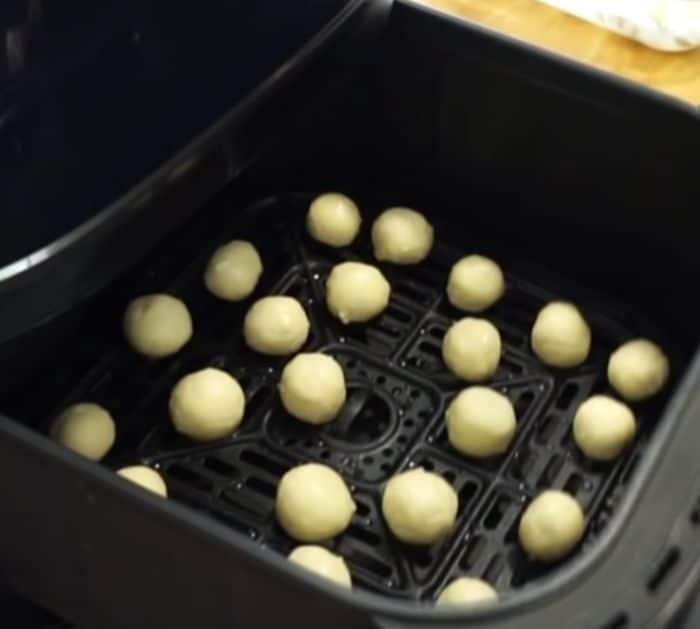 Easy Air Fryer Donut Balls Recipe