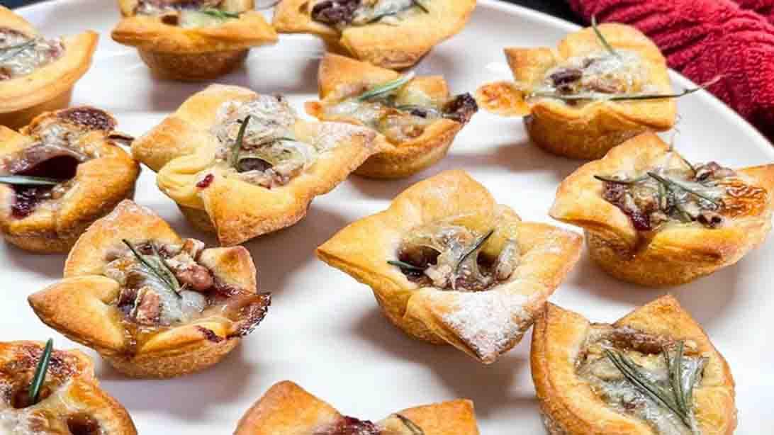 Brie Cranberry Bites using Canned Crescent Dough