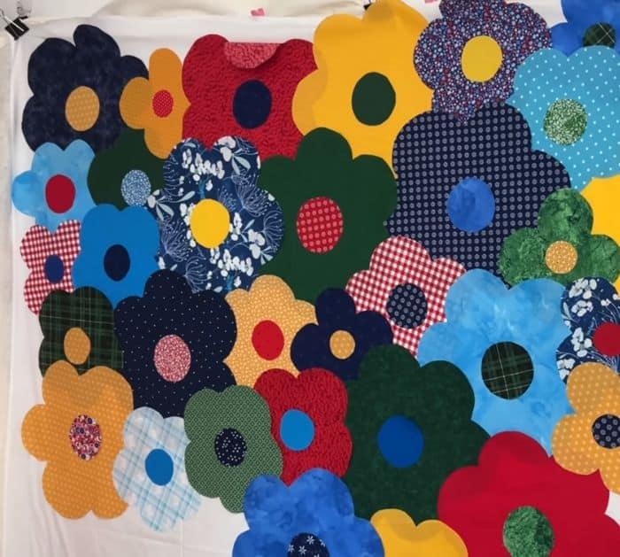 Iconic 1970s Flower Power Applique Quilt Tutorial