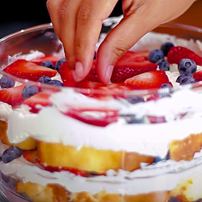 Strawberry Trifle Recipe - Easy Trifle Dessert - How To Make A Strawberry Trifle - Strawberry Shortcake Ideas
