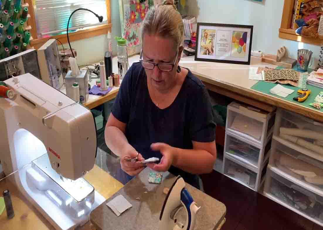Finishing the pocket prayer quilts with mini pocket