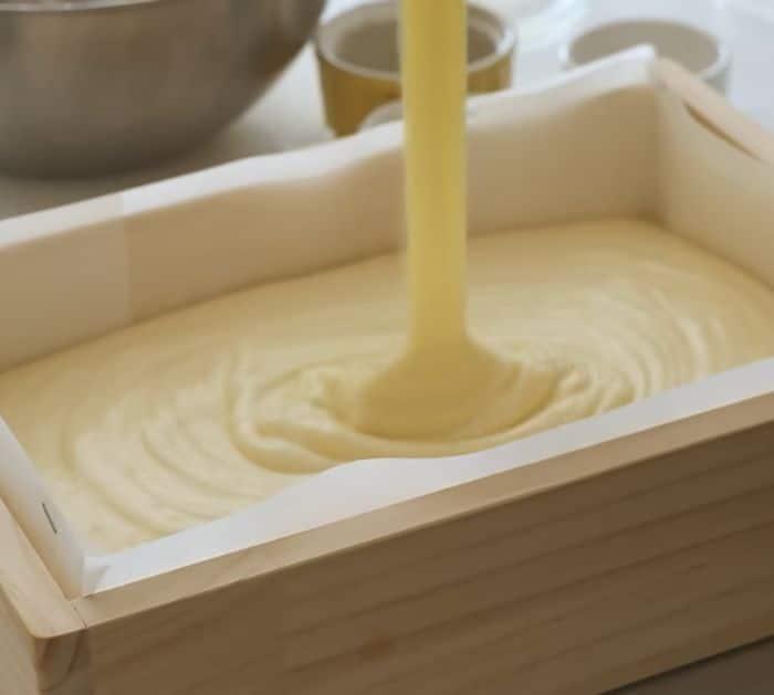 Super Fluffy and Moist Sponge Cake Ingredients