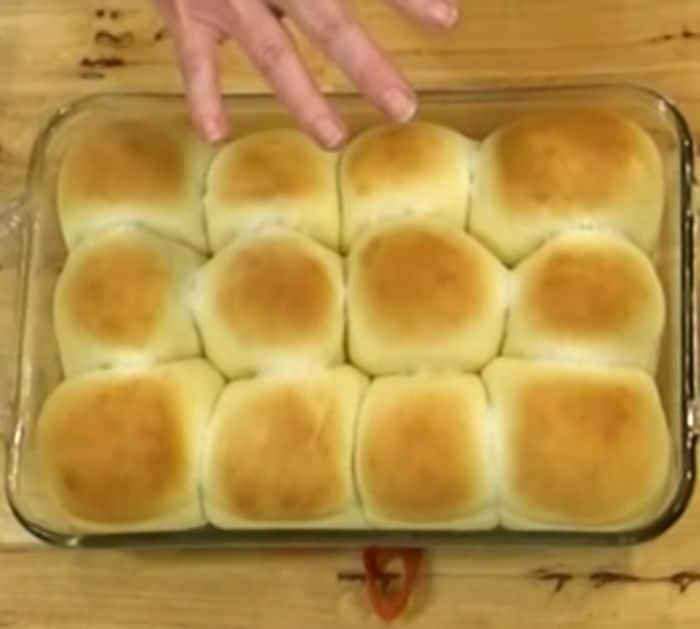 Easy To Make Soft And Fluffy Dinner Rolls
