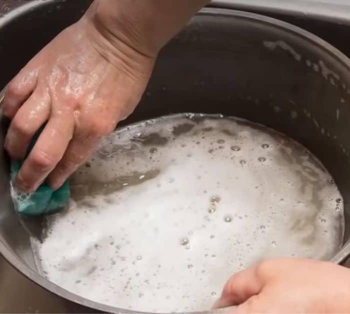 Easy Lemon Cleaning Tips And Hacks