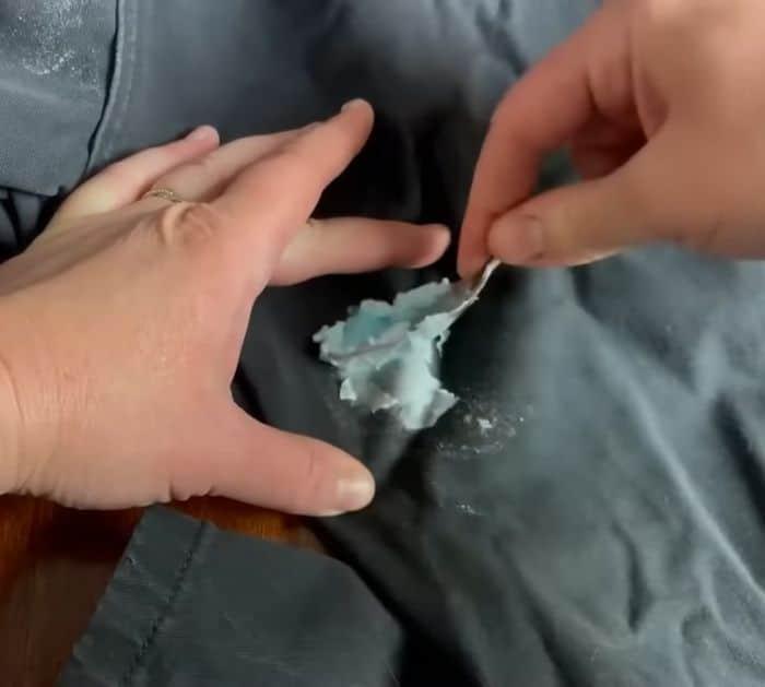 How to Get Rid of Set Grease Stains on Clothes