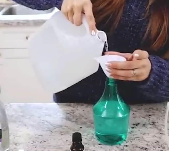 Money Saving Cleaning Tips & Hacks