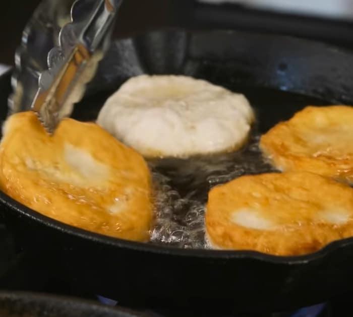 How to Make Deep-Fried Peach Cobbler Ingredients