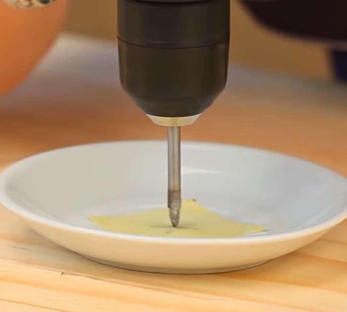 Easy DIY Teacup Birdfeeder