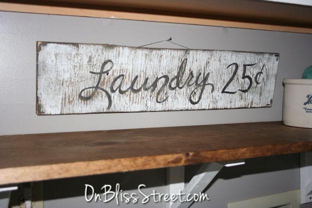 DIY Vintage Signs - Easy DIY Vintage Laundry Sign - Rustic, Vintage Sign Projects to Make At Home - Creative Home Decor on a Budget and Cheap Crafts for Living Room, Bedroom and Ki