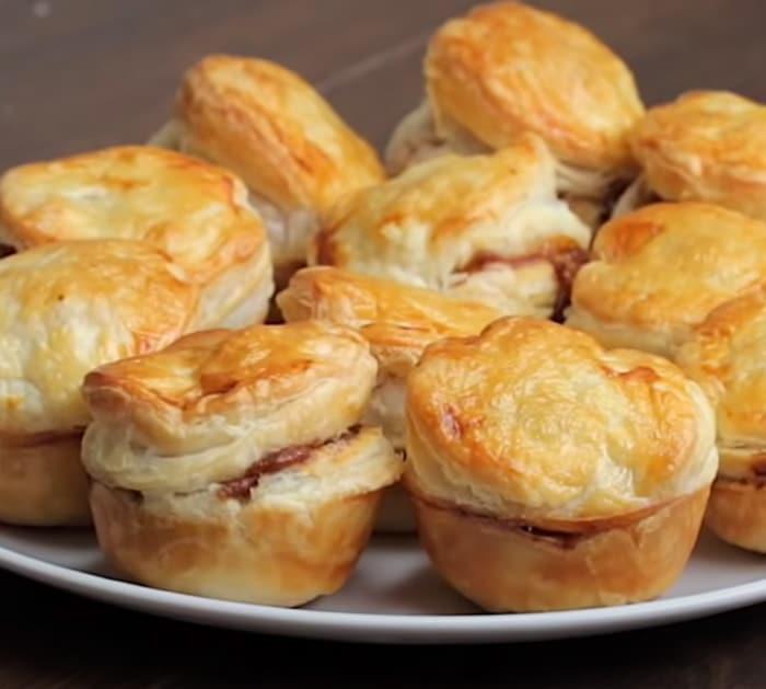 muffin tin steak pies