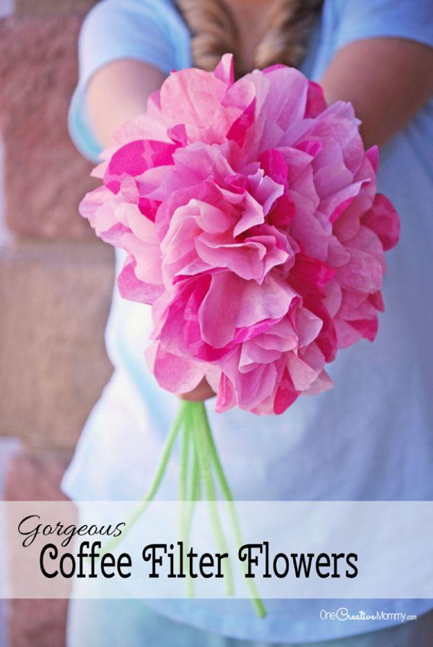 Gorgeous Coffee Filter Flowers, an idea worth saving for later and a satisfying weekend project worth the effort