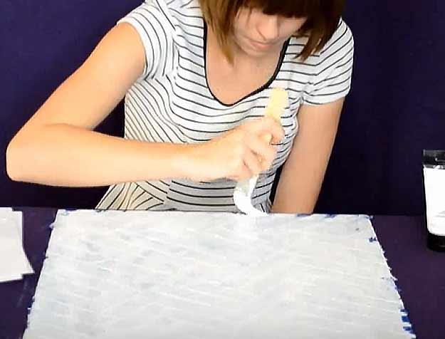 painters-tape-wall-art-diy-crafts