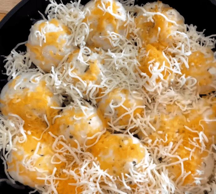 Easy Cheesy Biscuit Garlic Bread Recipe Ingredients