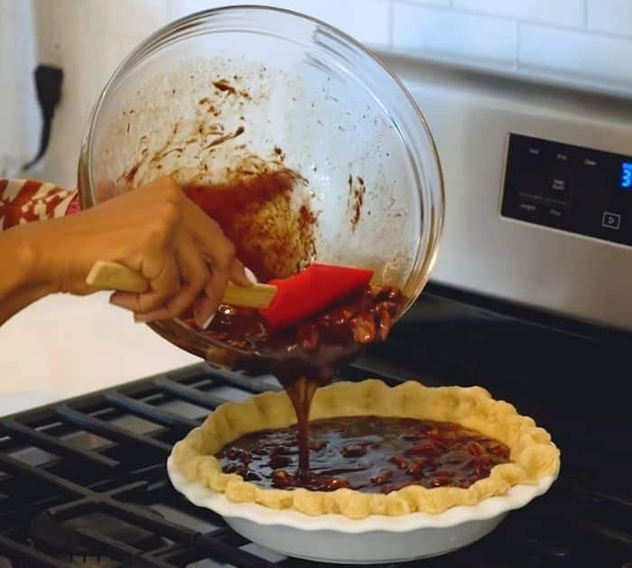 Easy Pecan Pie With Bourbon Recipe