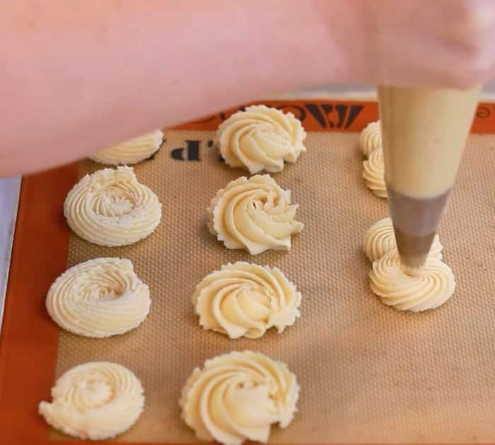 How to Make Spritz Cookies at Home