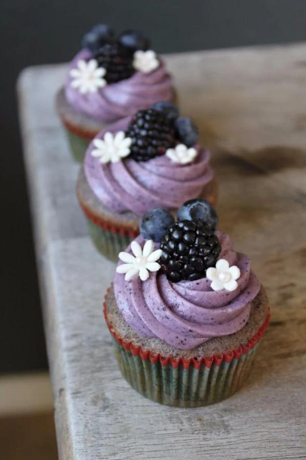Cool Cupcake Decorating Ideas - Blueberry-Blackberry Cupcakes - Easy Ways To Decorate Cute, Adorable Cupcakes - Quick Recipes and Simple Decorating Tips With Icing, Candy, Chocolat