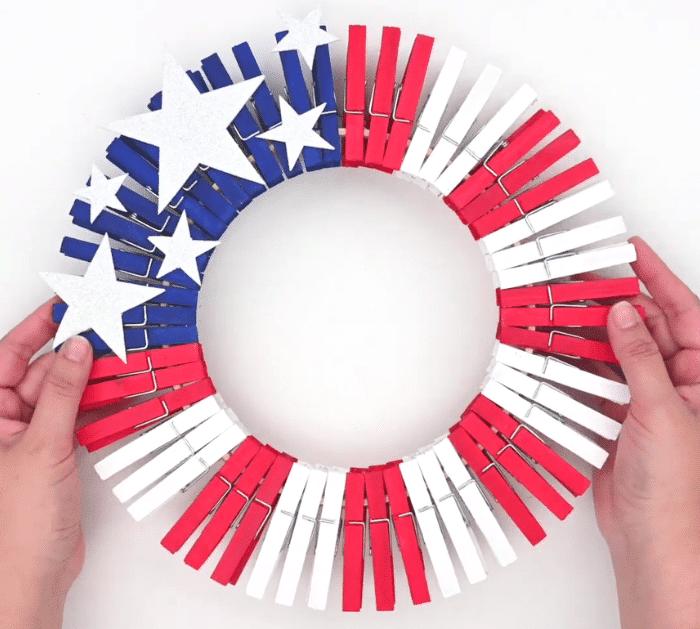 Easy DIY Patriotic Wreath Tutorial