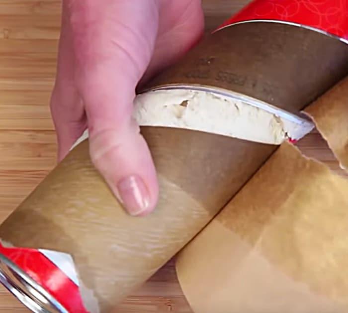 Learn to make this crockpot pizza recipe using pop biscuit dough