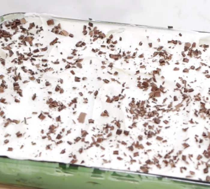 Easy No-Bake Chocolate Icebox Cake Recipe