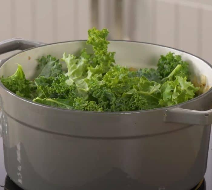 How to Make Copycat Olive Garden Zuppa Toscana