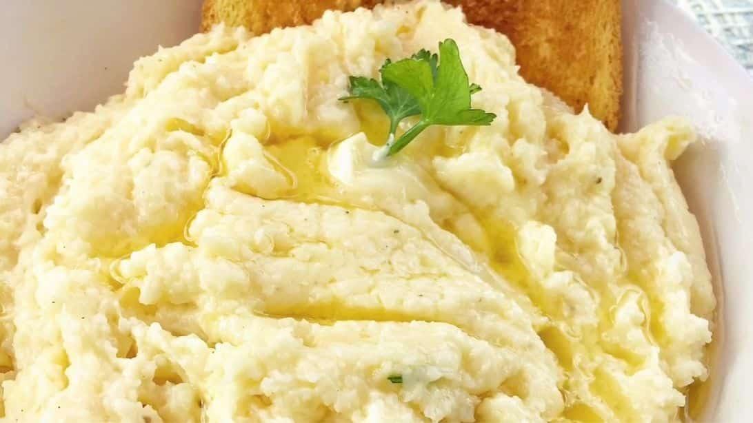 How To Make Southern Cheese Grits