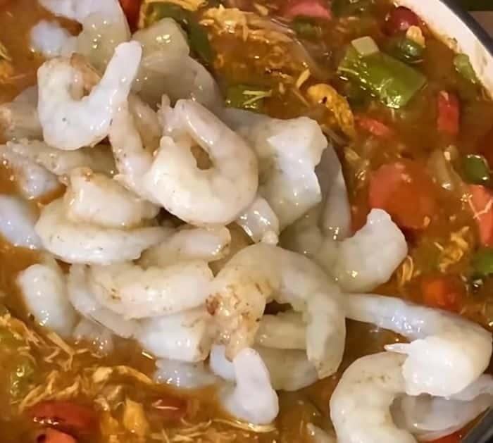 How To Make Shrimp, Chicken, And Sausage Gumbo