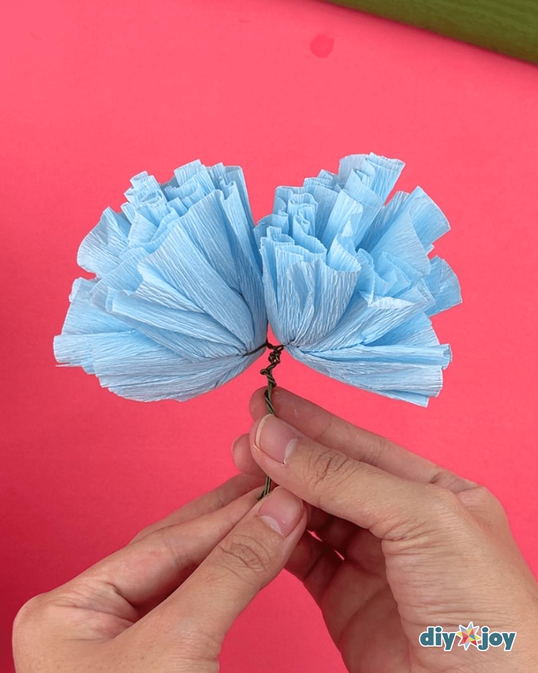 Homemade Round Crepe Paper Flowers — how do you make paper flowers