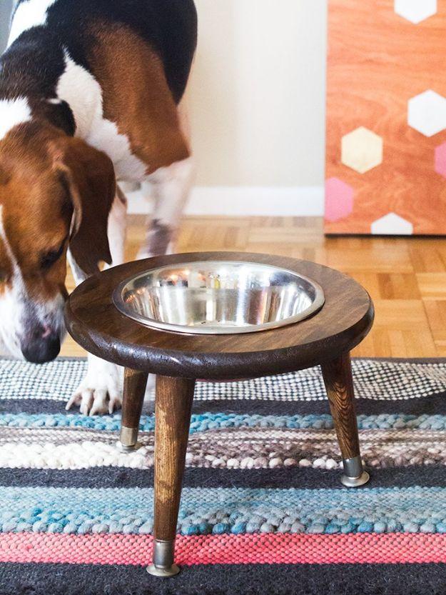 DIY Pet Bowls And Feeding Stations - DIY Mid- Century Dog Bowl Stand - Easy Ideas for Serving Dog and Cat Food, Ways to Raise and Store Bowls - Organize Your Dog Food and Water Bow