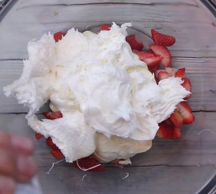 Easy To Make Strawberry Bars