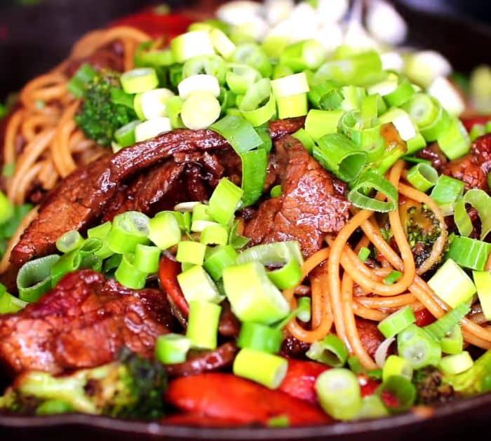 How to Make Stir-Fried Steak & Vegetable Spaghetti