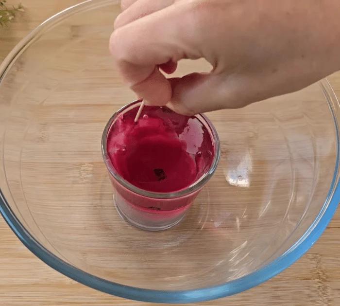 How to Neatly Remove Candle Wax From Glass