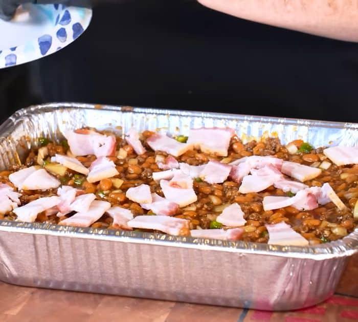 How to Make Pit-Style BBQ Baked Beans