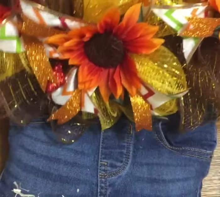 Easy DIY Fall Scarecrow Wreath Tutorial