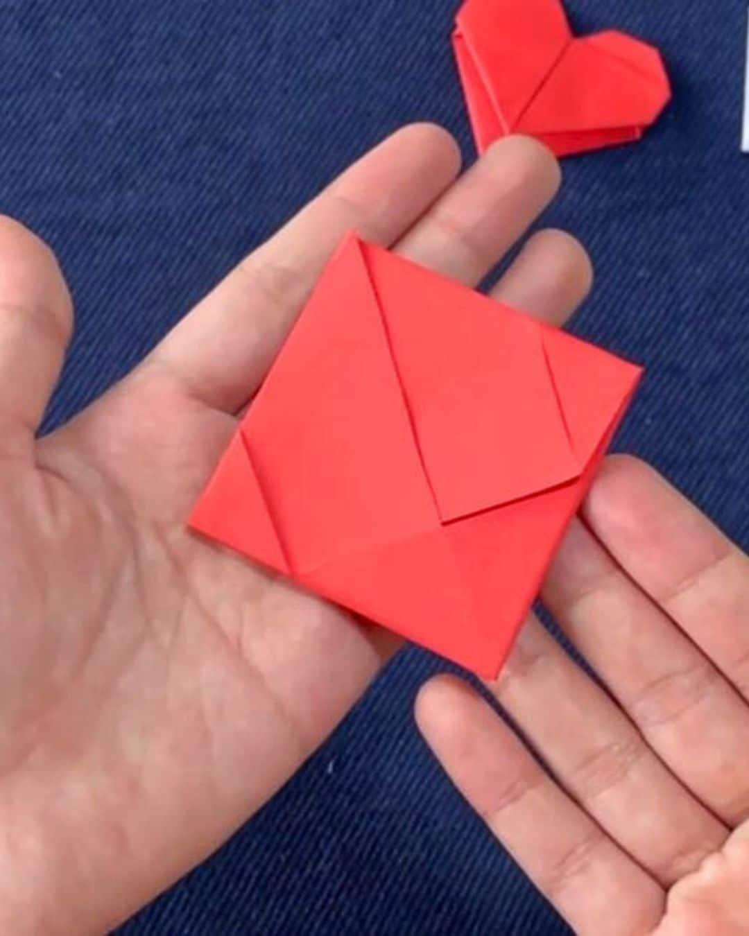 Homemade Origami Heart Bookmark — easy origami project