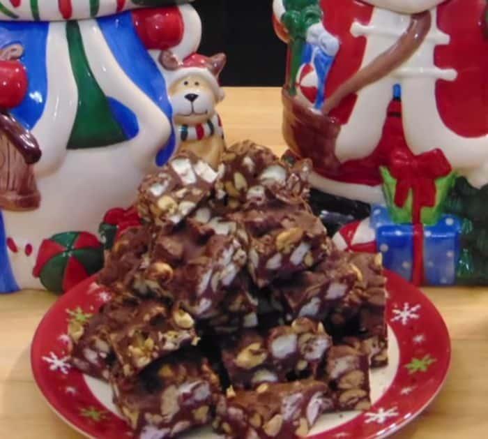 How to Make No-Fail Rocky Road Fudge