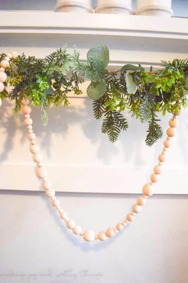 Wood Bead Garland, quick to put together in an afternoon and a great fix using stuff you already have on a shelf
