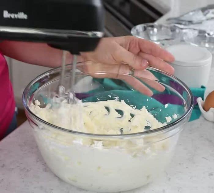 How to Make Salted Caramel Cheesecake