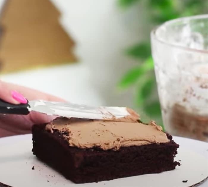 How To Make A Chocolate Gingerbread Cake - Holiday Baking - Christmas Baking