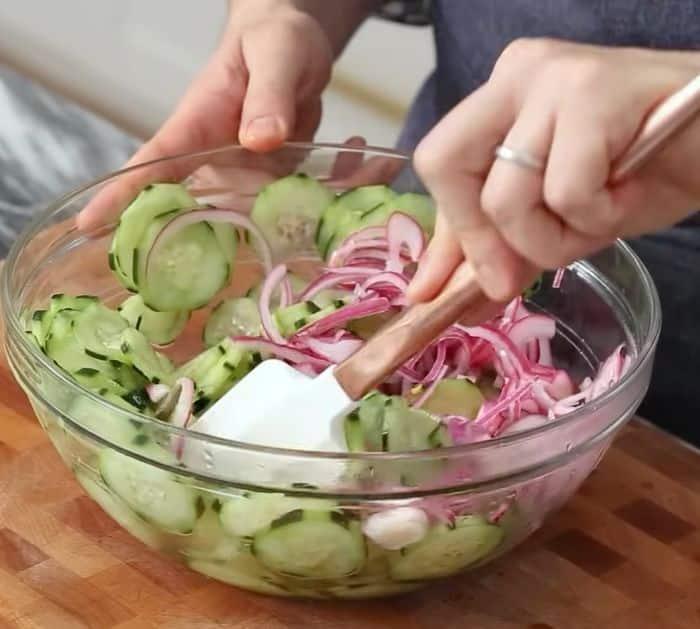 How to Make Cucumber Salad