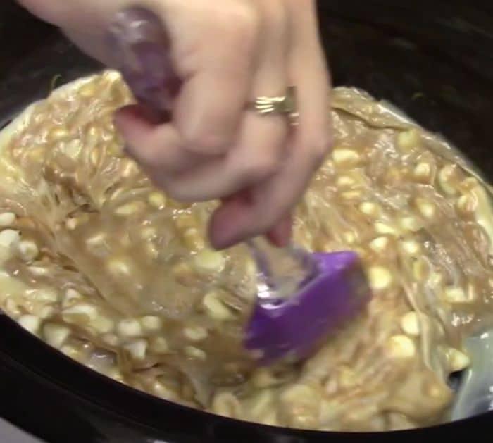 Easy Crockpot Peanut Butter Fudge Recipe