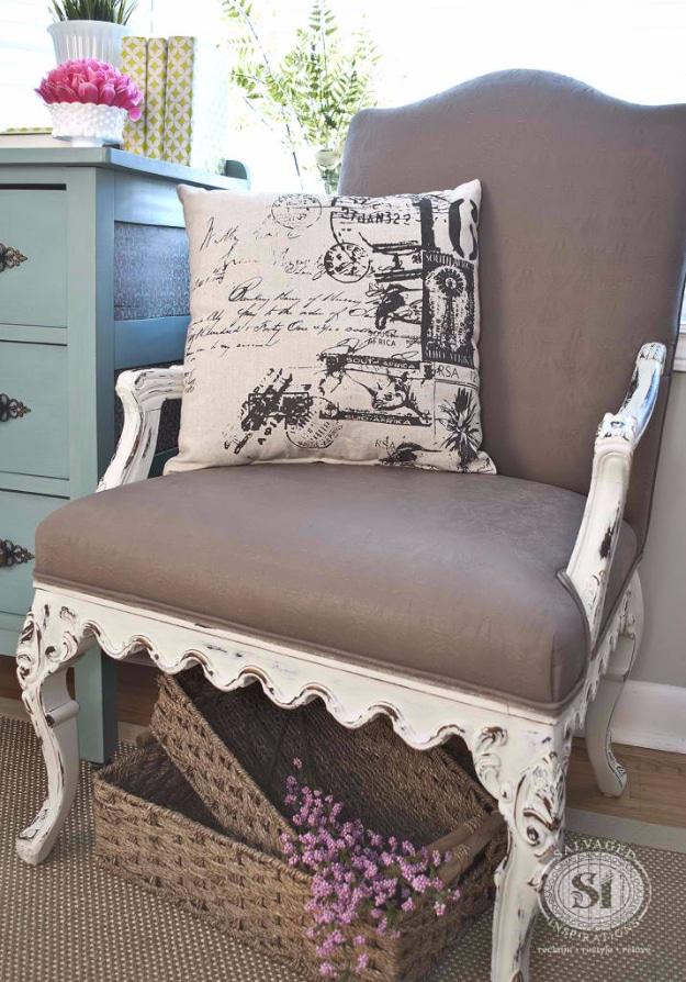 Painting Fabric With Chalk Style Paints, forgiving enough for a first attempt and worth trying this weekend