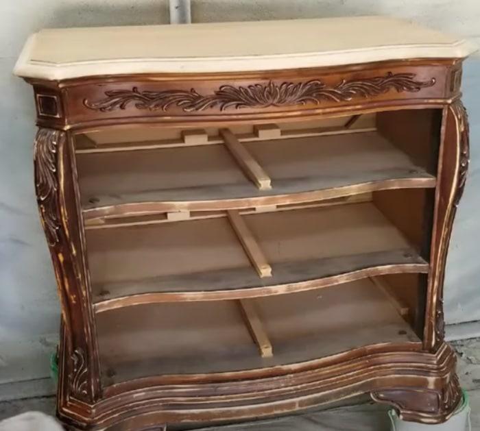 How To Strip Paint Off Furniture - Shabby Chic DIY - Farmhouse Makeover