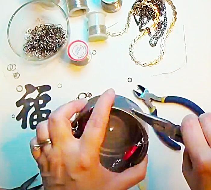 How To Make Wind Chimes From Junk - Easy DIY Wind Chimes - Outdoor Decor