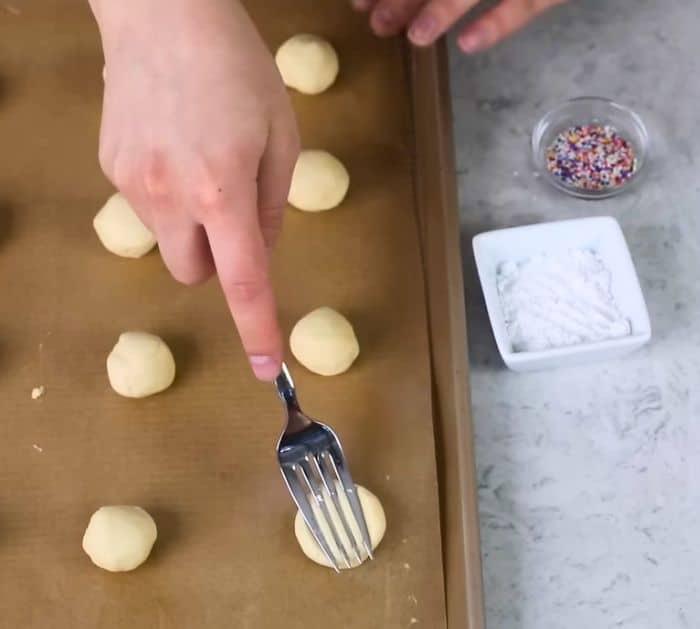 How to Make Whipped Shortbread Cookies