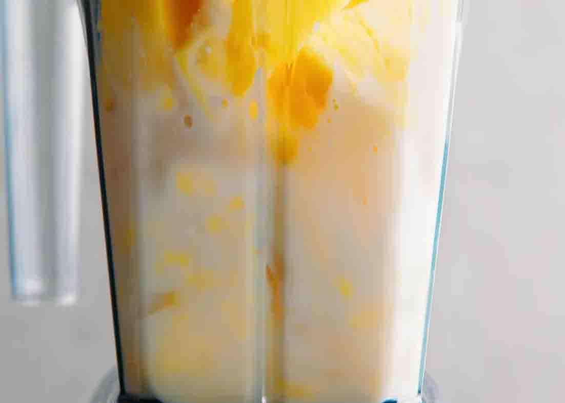 Blending the pina colada smoothie