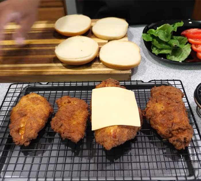 Chick-fil-a Chicken Sandwich Assembly - Chick-fil-a Dupe