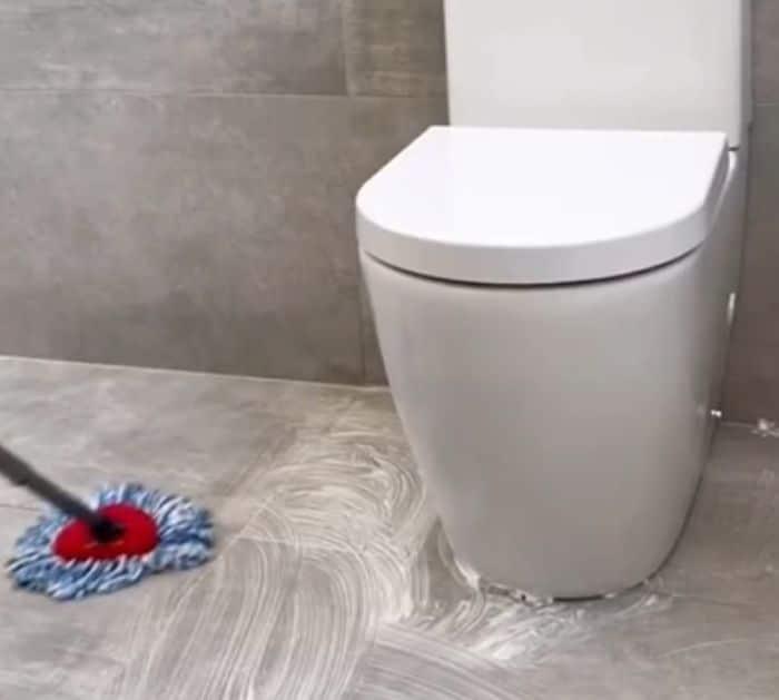How to Remove Tough Bathroom Smell