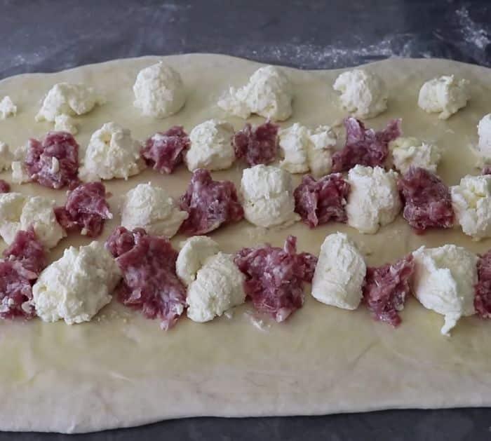Easy Sicilian Sausage Rolls Recipe